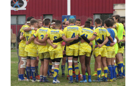 Les jeunes battus à Pézenas ...