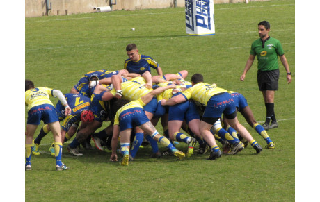 les jaunes et bleus défaits à René Char ..